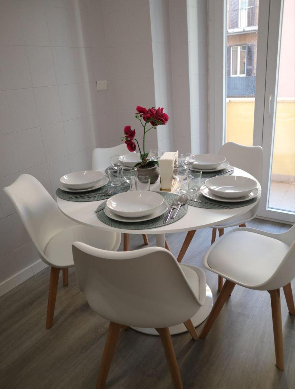 Sara'S Home - Modern Apartment Near Metro, Perfect For Families And Groups In Рим Екстер'єр фото