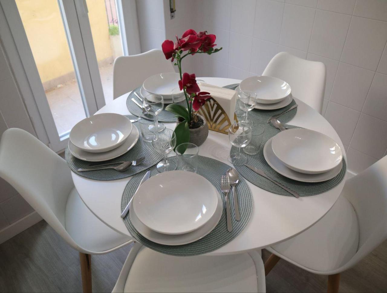 Sara'S Home - Modern Apartment Near Metro, Perfect For Families And Groups In Рим Екстер'єр фото