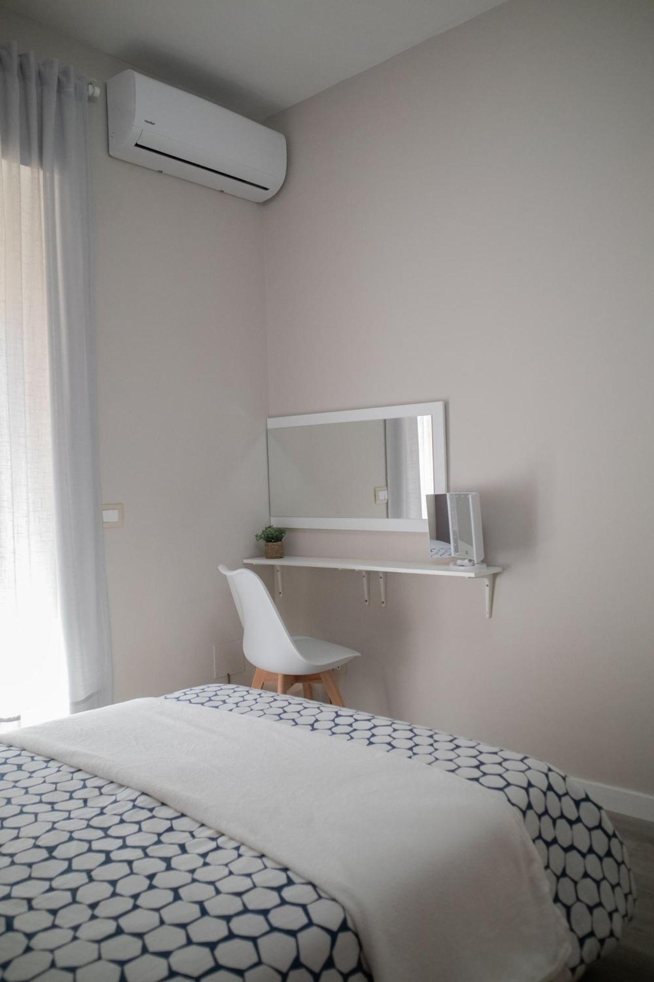 Sara'S Home - Modern Apartment Near Metro, Perfect For Families And Groups In Рим Екстер'єр фото